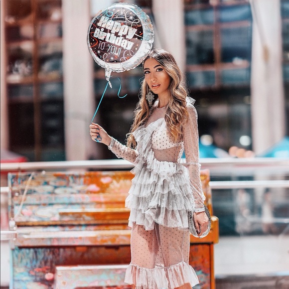 Meet your Posher, Ulia - Picture 3 of 3